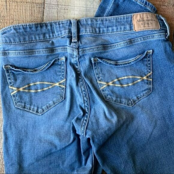 Abercrombie and Fitch womens size 26 medium wash blue skinny denim jeans - Picture 10 of 11